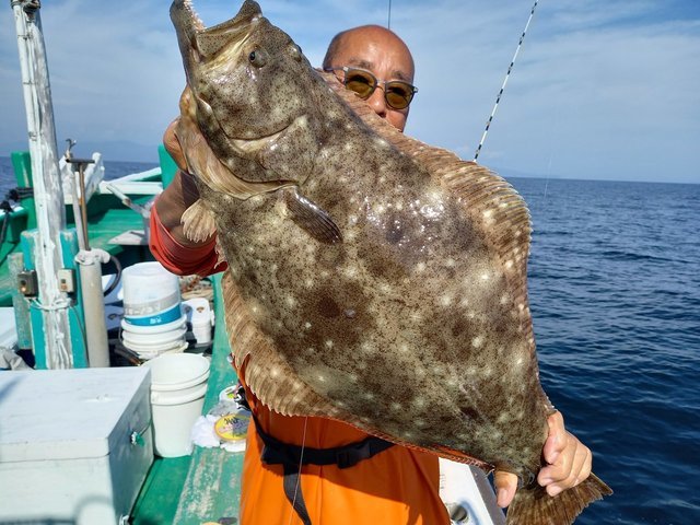 大南荘勝丸で座布団ヒラメやギガアジをGET！船長の確かな操船スキルで好釣果確実の人気船に密着！口コミも大紹介！｜FISHING JAPAN（フィッシングジャパン）